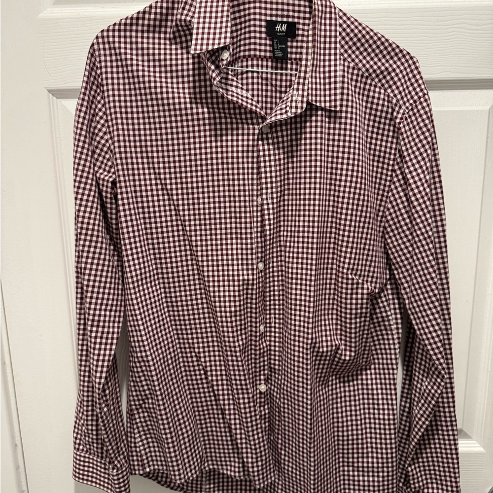 H&M Red Casual Button Down Shirt with Gingham Pattern